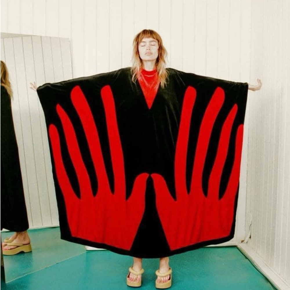 Fashion Brand Company Manos Cloak